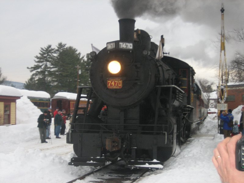 Steam Locomotive 7470 at South End of Train